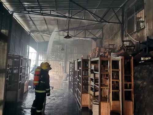 木材廠突發(fā)火災，敲響警鐘 工廠企業(yè)消防安全萬萬不可掉以輕心